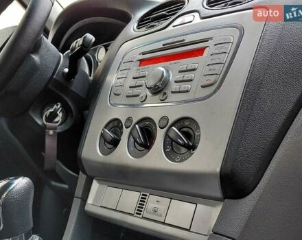 Форд Фокус 2008 в Самборе на Automoto.ua Черный Форд Фокус, объемом двигателя 1.6 л и пробегом 225 тыс. км за 4999 $, фото 73 на Automoto.ua