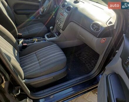 Чорний Форд Фокус, об'ємом двигуна 1.6 л та пробігом 208 тис. км за 5800 $, фото 6 на Automoto.ua