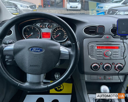 Черный Форд Фокус, объемом двигателя 1.6 л и пробегом 201 тыс. км за 5999 $, фото 13 на Automoto.ua