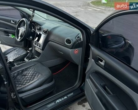 Чорний Форд Фокус, об'ємом двигуна 1.6 л та пробігом 295 тис. км за 5599 $, фото 20 на Automoto.ua