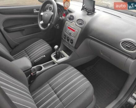 Черный Форд Фокус, объемом двигателя 1.6 л и пробегом 251 тыс. км за 5499 $, фото 9 на Automoto.ua