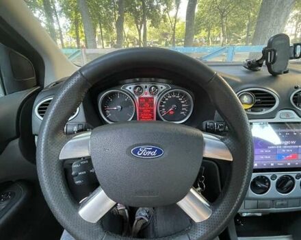Чорний Форд Фокус, об'ємом двигуна 1.6 л та пробігом 235 тис. км за 5410 $, фото 8 на Automoto.ua