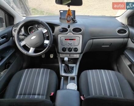 Черный Форд Фокус, объемом двигателя 1.6 л и пробегом 251 тыс. км за 5499 $, фото 4 на Automoto.ua
