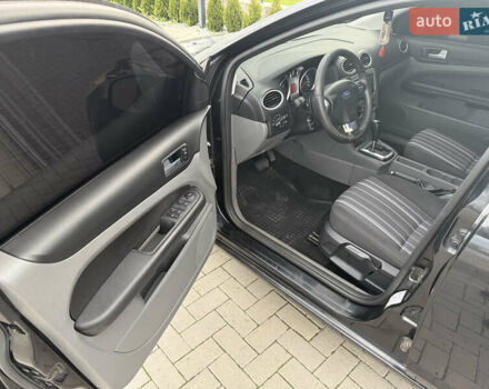 Черный Форд Фокус, объемом двигателя 1.6 л и пробегом 278 тыс. км за 5300 $, фото 11 на Automoto.ua