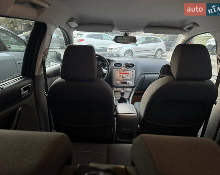 Чорний Форд Фокус, об'ємом двигуна 1.6 л та пробігом 261 тис. км за 5800 $, фото 13 на Automoto.ua