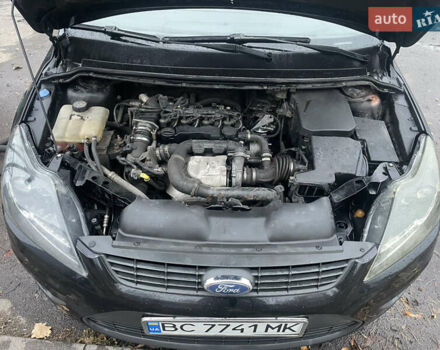 Чорний Форд Фокус, об'ємом двигуна 1.6 л та пробігом 247 тис. км за 4800 $, фото 4 на Automoto.ua