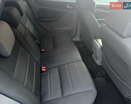 Чорний Форд Фокус, об'ємом двигуна 1.6 л та пробігом 261 тис. км за 5800 $, фото 9 на Automoto.ua