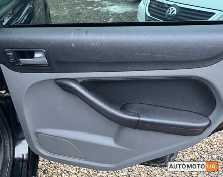 Черный Форд Фокус, объемом двигателя 1.6 л и пробегом 201 тыс. км за 5999 $, фото 17 на Automoto.ua