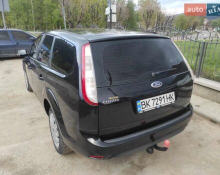 Черный Форд Фокус, объемом двигателя 1.6 л и пробегом 251 тыс. км за 5499 $, фото 2 на Automoto.ua