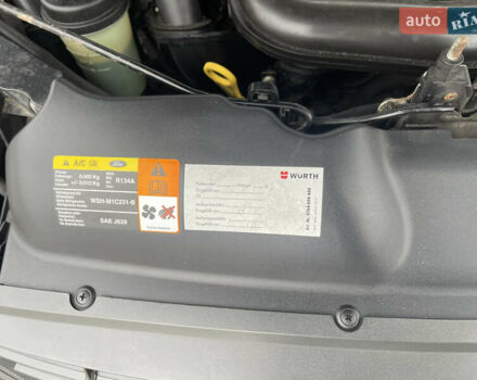 Черный Форд Фокус, объемом двигателя 1.6 л и пробегом 223 тыс. км за 6400 $, фото 69 на Automoto.ua