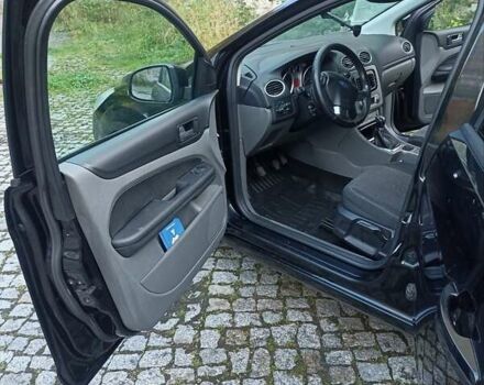 Черный Форд Фокус, объемом двигателя 1.6 л и пробегом 245 тыс. км за 4900 $, фото 11 на Automoto.ua