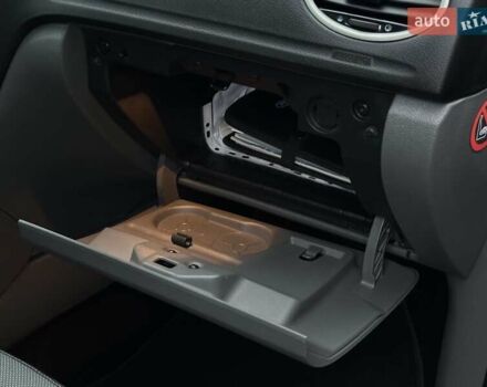 Чорний Форд Фокус, об'ємом двигуна 1.8 л та пробігом 211 тис. км за 5400 $, фото 35 на Automoto.ua