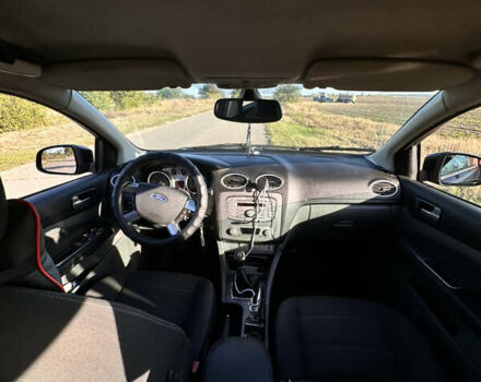 Черный Форд Фокус, объемом двигателя 1.56 л и пробегом 375 тыс. км за 5200 $, фото 7 на Automoto.ua