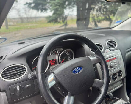 Черный Форд Фокус, объемом двигателя 1.8 л и пробегом 160 тыс. км за 5700 $, фото 5 на Automoto.ua
