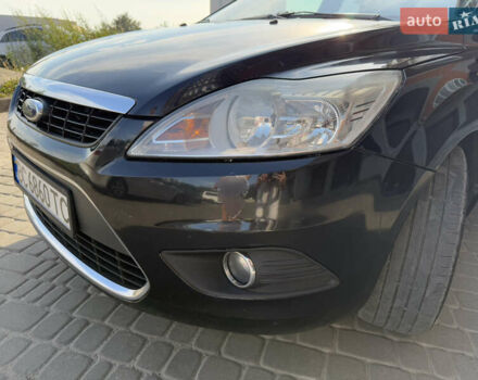 Черный Форд Фокус, объемом двигателя 1.6 л и пробегом 283 тыс. км за 5700 $, фото 13 на Automoto.ua