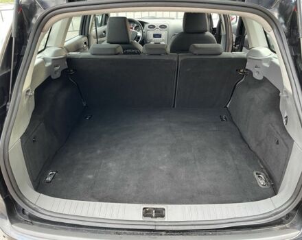 Черный Форд Фокус, объемом двигателя 1.6 л и пробегом 300 тыс. км за 5000 $, фото 17 на Automoto.ua