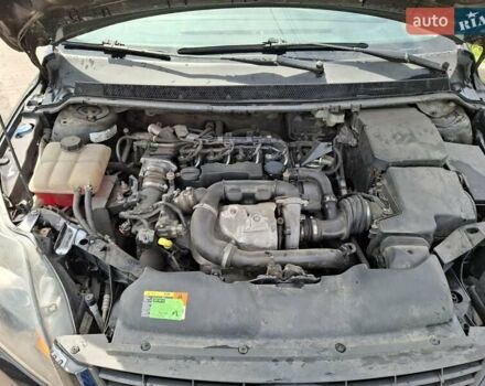 Черный Форд Фокус, объемом двигателя 1.56 л и пробегом 245 тыс. км за 5400 $, фото 11 на Automoto.ua