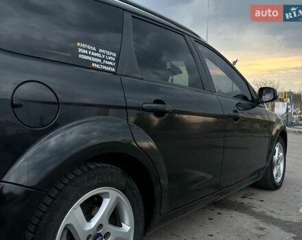 Чорний Форд Фокус, об'ємом двигуна 1.6 л та пробігом 295 тис. км за 5599 $, фото 4 на Automoto.ua