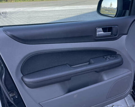 Черный Форд Фокус, объемом двигателя 1.6 л и пробегом 210 тыс. км за 4800 $, фото 29 на Automoto.ua