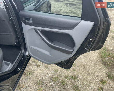 Черный Форд Фокус, объемом двигателя 1.6 л и пробегом 223 тыс. км за 6400 $, фото 54 на Automoto.ua