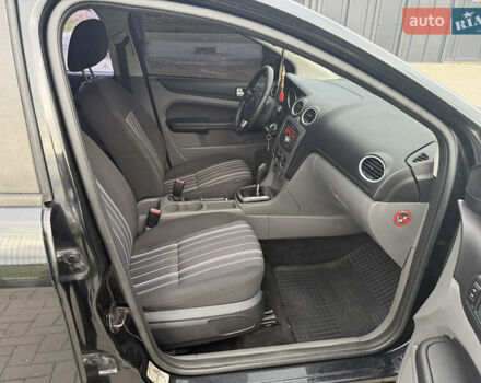 Черный Форд Фокус, объемом двигателя 1.6 л и пробегом 278 тыс. км за 5300 $, фото 13 на Automoto.ua