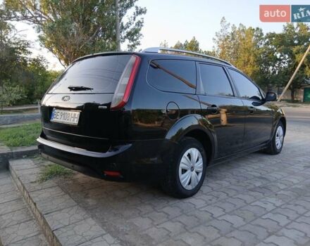 Черный Форд Фокус, объемом двигателя 1.6 л и пробегом 195 тыс. км за 4900 $, фото 4 на Automoto.ua