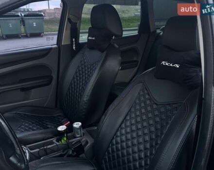 Чорний Форд Фокус, об'ємом двигуна 1.6 л та пробігом 295 тис. км за 5599 $, фото 18 на Automoto.ua