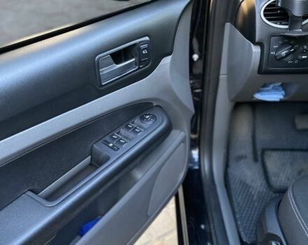 Чорний Форд Фокус, об'ємом двигуна 2 л та пробігом 310 тис. км за 5800 $, фото 3 на Automoto.ua