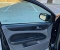 Черный Форд Фокус, объемом двигателя 1.6 л и пробегом 255 тыс. км за 5400 $, фото 17 на Automoto.ua