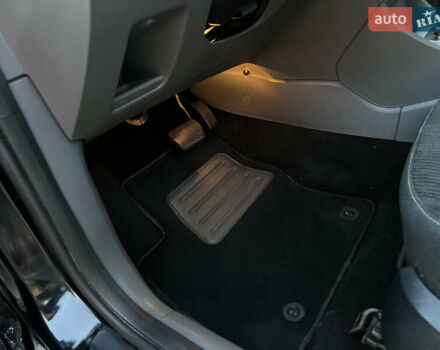 Черный Форд Фокус, объемом двигателя 1.6 л и пробегом 225 тыс. км за 6500 $, фото 27 на Automoto.ua