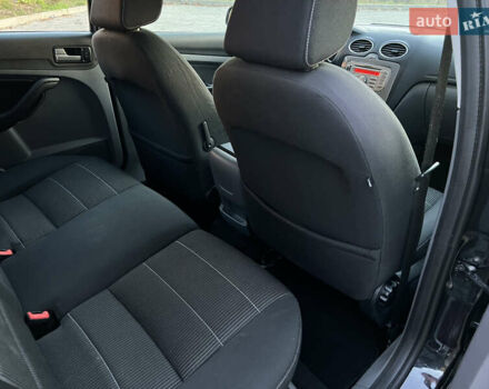 Черный Форд Фокус, объемом двигателя 1.6 л и пробегом 225 тыс. км за 6500 $, фото 13 на Automoto.ua