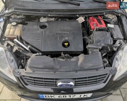 Черный Форд Фокус, объемом двигателя 1.8 л и пробегом 300 тыс. км за 5900 $, фото 17 на Automoto.ua