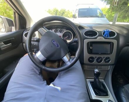 Черный Форд Фокус, объемом двигателя 1.6 л и пробегом 222 тыс. км за 6100 $, фото 2 на Automoto.ua