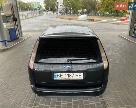 Черный Форд Фокус, объемом двигателя 1.6 л и пробегом 257 тыс. км за 6400 $, фото 10 на Automoto.ua