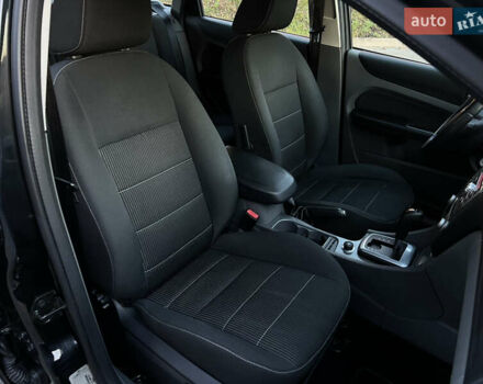 Черный Форд Фокус, объемом двигателя 1.6 л и пробегом 225 тыс. км за 6500 $, фото 15 на Automoto.ua