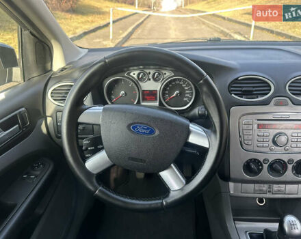 Черный Форд Фокус, объемом двигателя 1.56 л и пробегом 240 тыс. км за 6350 $, фото 23 на Automoto.ua