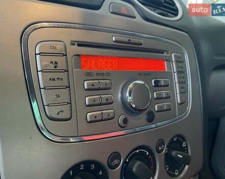 Черный Форд Фокус, объемом двигателя 1.6 л и пробегом 257 тыс. км за 6400 $, фото 25 на Automoto.ua