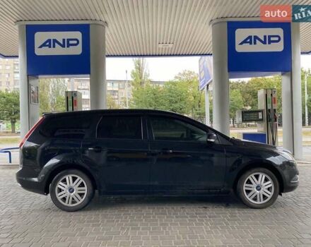 Черный Форд Фокус, объемом двигателя 1.6 л и пробегом 257 тыс. км за 6400 $, фото 6 на Automoto.ua