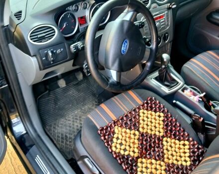 Черный Форд Фокус, объемом двигателя 1.6 л и пробегом 260 тыс. км за 6300 $, фото 7 на Automoto.ua