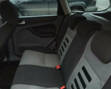 Черный Форд Фокус, объемом двигателя 1.8 л и пробегом 237 тыс. км за 6000 $, фото 4 на Automoto.ua