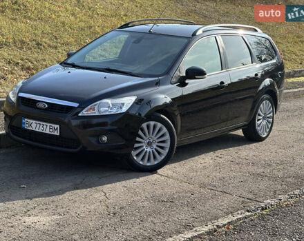Черный Форд Фокус, объемом двигателя 1.56 л и пробегом 240 тыс. км за 6350 $, фото 2 на Automoto.ua
