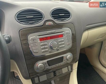 Черный Форд Фокус, объемом двигателя 1.56 л и пробегом 242 тыс. км за 5500 $, фото 12 на Automoto.ua