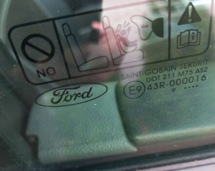 Черный Форд Фокус, объемом двигателя 1.6 л и пробегом 247 тыс. км за 5500 $, фото 23 на Automoto.ua