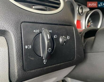 Черный Форд Фокус, объемом двигателя 1.6 л и пробегом 257 тыс. км за 6400 $, фото 27 на Automoto.ua