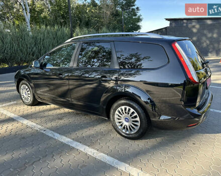 Черный Форд Фокус, объемом двигателя 1.6 л и пробегом 226 тыс. км за 5600 $, фото 6 на Automoto.ua