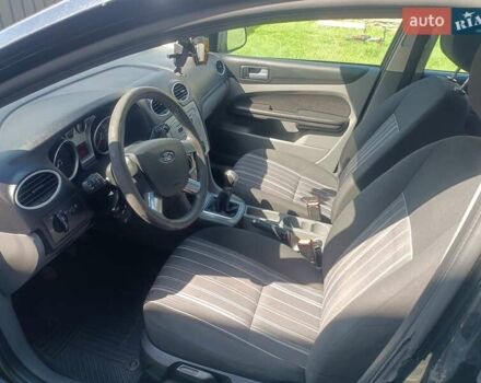 Форд Фокус 2009 у Луцьку на Automoto.ua Чорний Форд Фокус, об'ємом двигуна 1.56 л та пробігом 280 тис. км за 6100 $, фото 4 на Automoto.ua