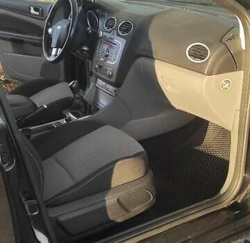 Форд Фокус 2009 в Каменке-Бугской на Automoto.ua Черный Форд Фокус, объемом двигателя 1.8 л и пробегом 356 тыс. км за 5200 $, фото 4 на Automoto.ua