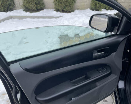 Черный Форд Фокус, объемом двигателя 1.56 л и пробегом 270 тыс. км за 5400 $, фото 12 на Automoto.ua