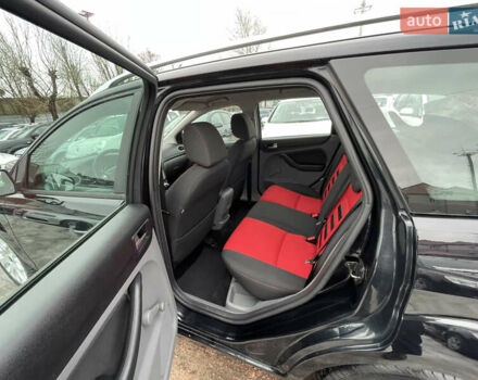 Чорний Форд Фокус, об'ємом двигуна 1.6 л та пробігом 269 тис. км за 5500 $, фото 11 на Automoto.ua