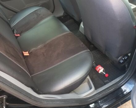 Черный Форд Фокус, объемом двигателя 1.6 л и пробегом 247 тыс. км за 5500 $, фото 13 на Automoto.ua